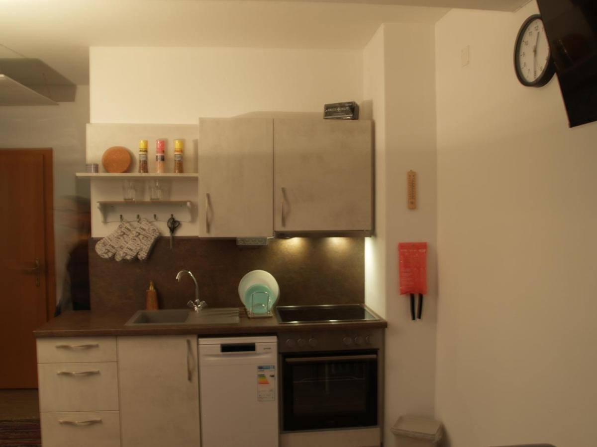 Lg Tiny Apartamento Korneuburg Exterior foto