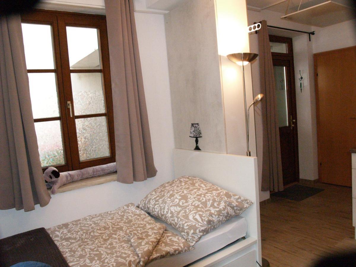 Lg Tiny Apartamento Korneuburg Exterior foto