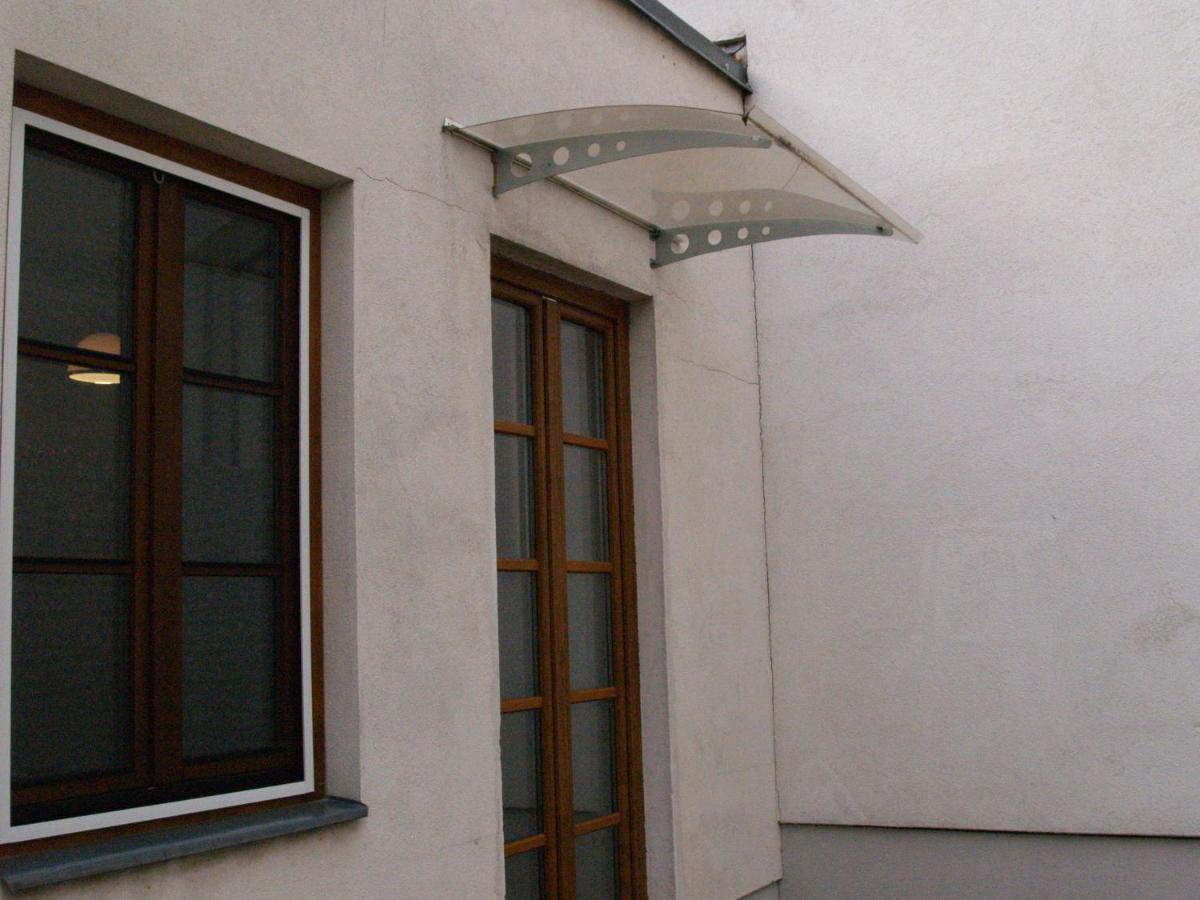 Lg Tiny Apartamento Korneuburg Exterior foto