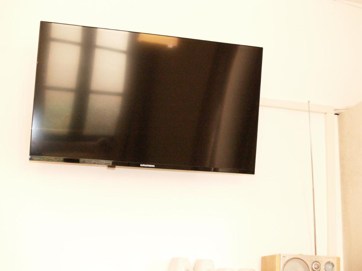 Lg Tiny Apartamento Korneuburg Exterior foto